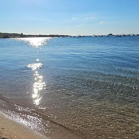 Marina-di-pinarello Corse-du-sud A 400m De La Pinarellu